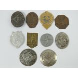 A quantity of assorted WWII German day badges including; Deutsch 1st Die Saar 1934, Alter Kampfer,