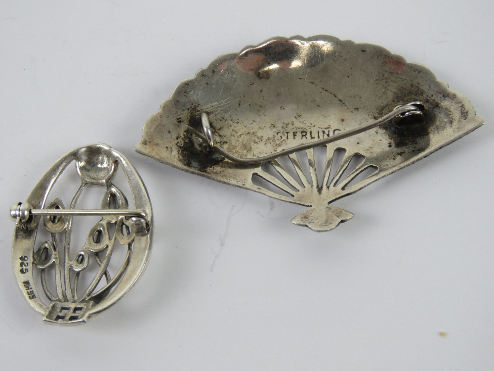 A Charles Rennie Mackintosh inspired silver brooch, oval frame with floral pattern within, - Image 2 of 3