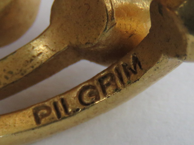 A HM silver ring having inscription throughout in unknown language, hallmarked for Birmingham, - Image 4 of 4