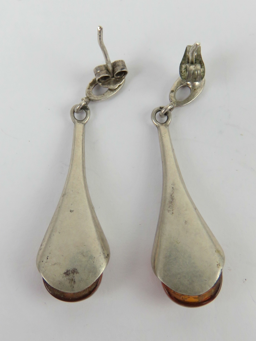 A pair of silver and Baltic amber earrings in the Art Nouveau style, stamped 925, 4.5cm drop. - Image 2 of 2