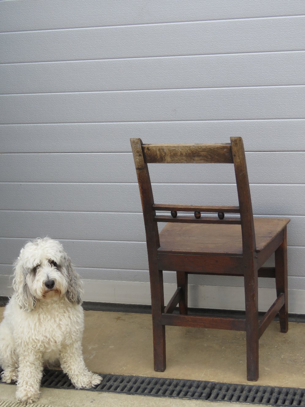 A single elm seated Oxford bar back chair. - Image 3 of 3