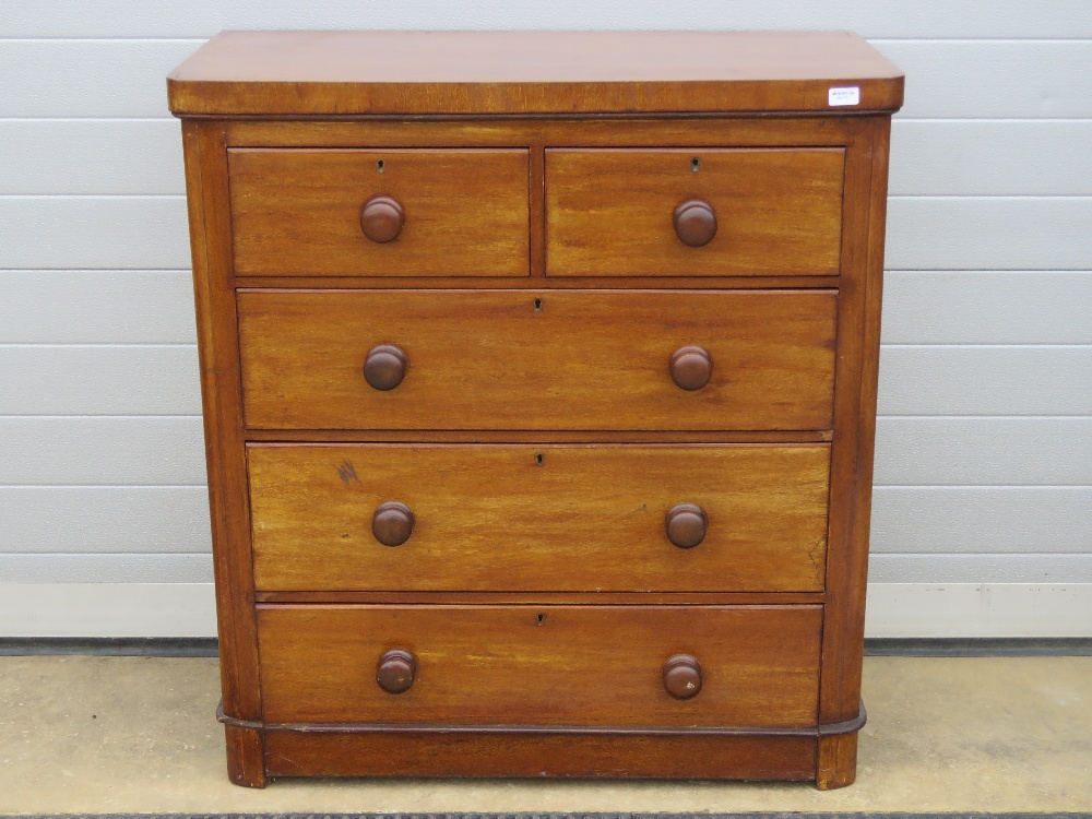 A Victorian chest of two short over three long drawers all with matching handles 97 x 46 x 106cm.