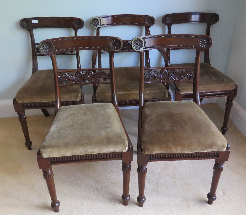 A good set of five (4+1) mahogany bar back dining chairs, decorated splats, drop in seats,