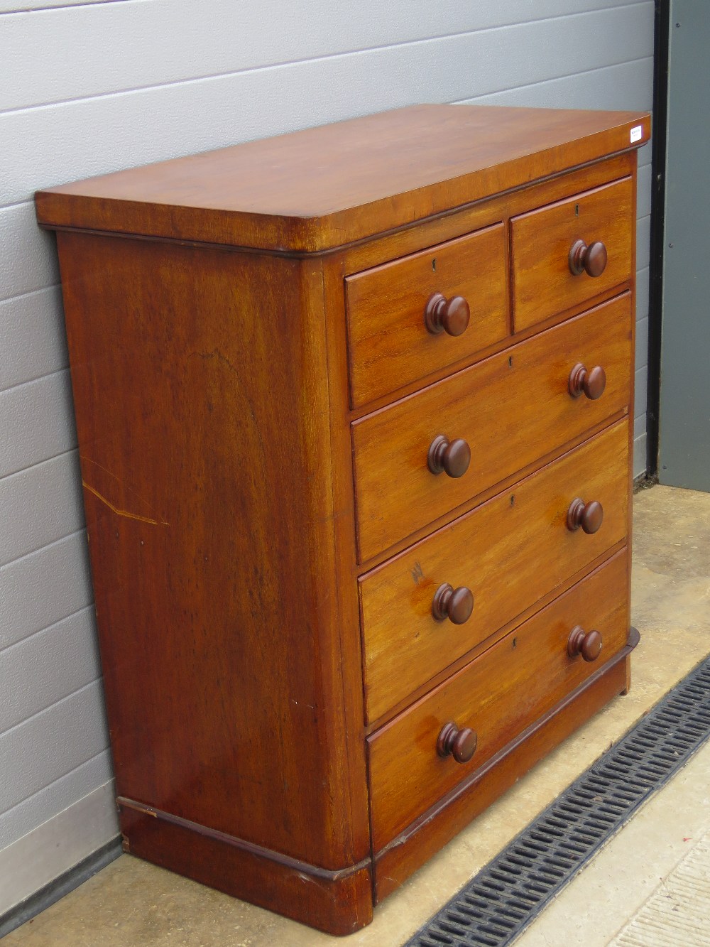 A Victorian chest of two short over three long drawers all with matching handles 97 x 46 x 106cm. - Image 2 of 2