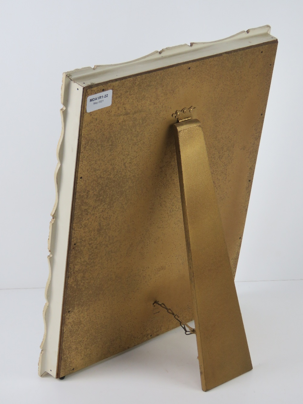 A good c1960s bevel-edged gilt framed easel table mirror, 45 x 35cm. - Image 3 of 3