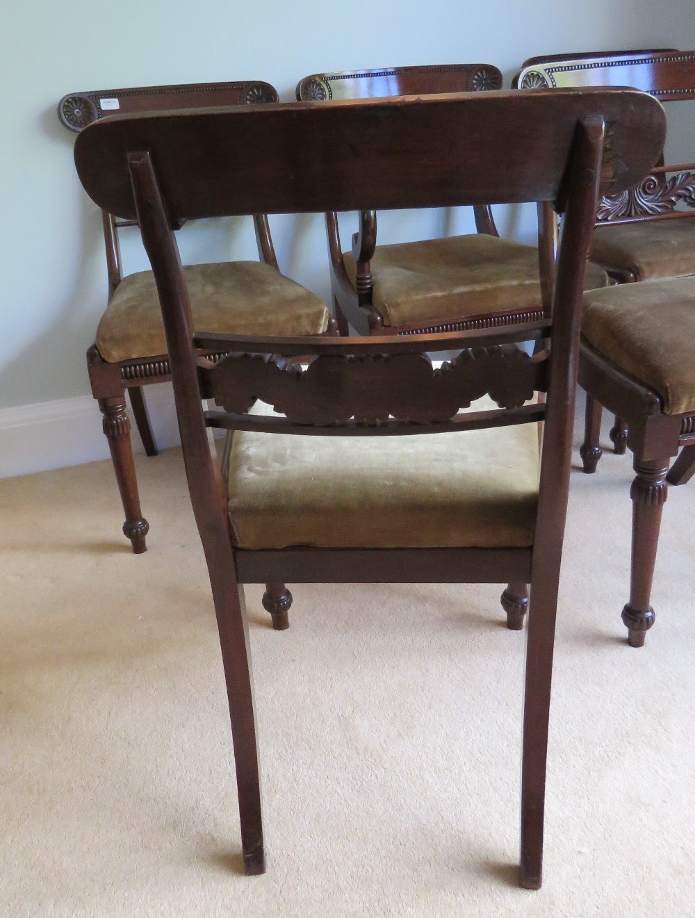 A good set of five (4+1) mahogany bar back dining chairs, decorated splats, drop in seats, - Image 3 of 6