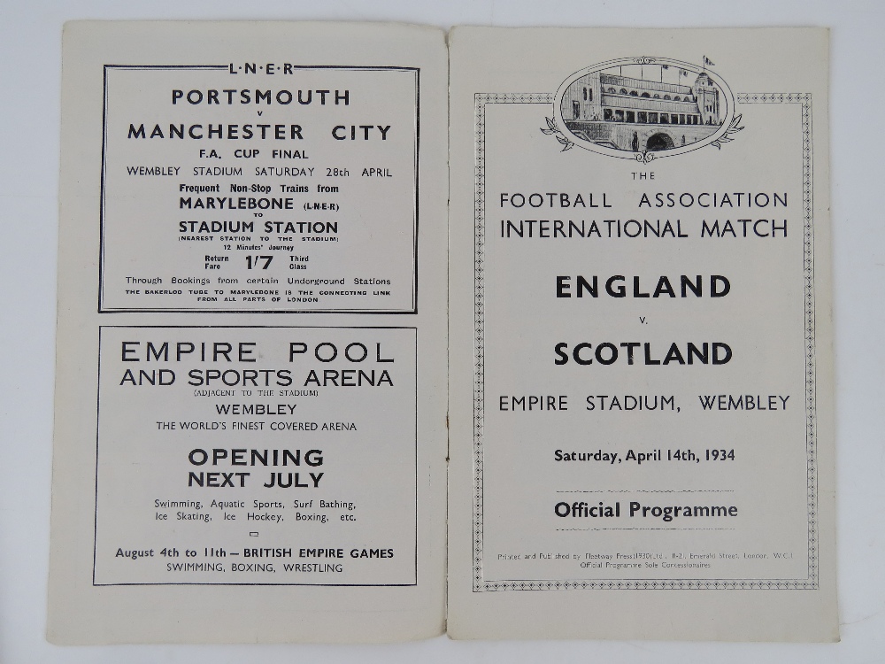 A quantity of assorted 20th century football, Rugby Union and Rugby League programmes, etc. - Image 14 of 15