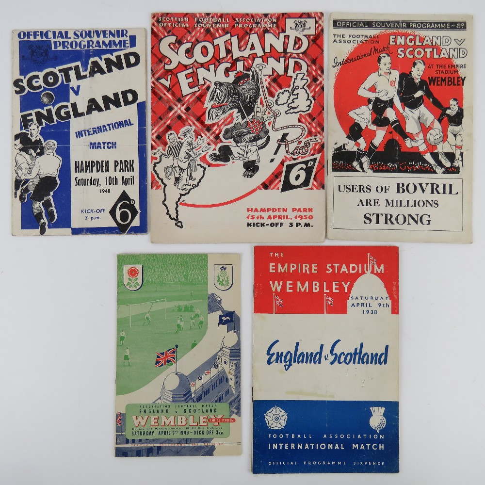 A quantity of assorted 20th century football, Rugby Union and Rugby League programmes, etc. - Image 2 of 15