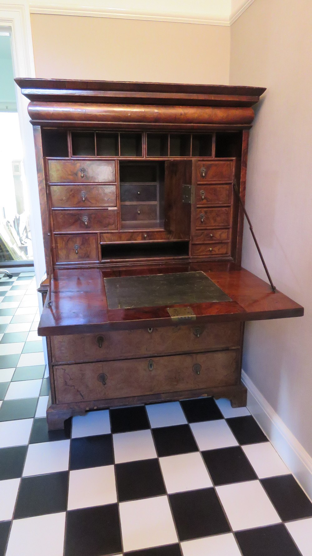 A superb walnut secretaire on chest having fine quality walnut cross banded fall front opening to - Image 2 of 9