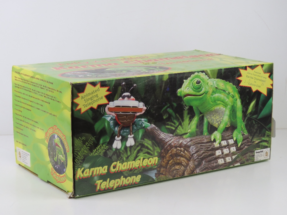 A contemporary 'Karma Chameleon' animated singing telephone in original box. - Image 4 of 5