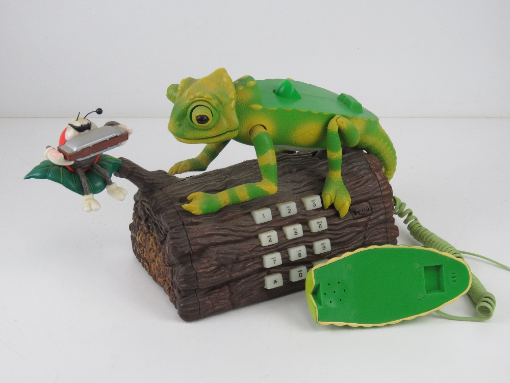 A contemporary 'Karma Chameleon' animated singing telephone in original box. - Image 2 of 5