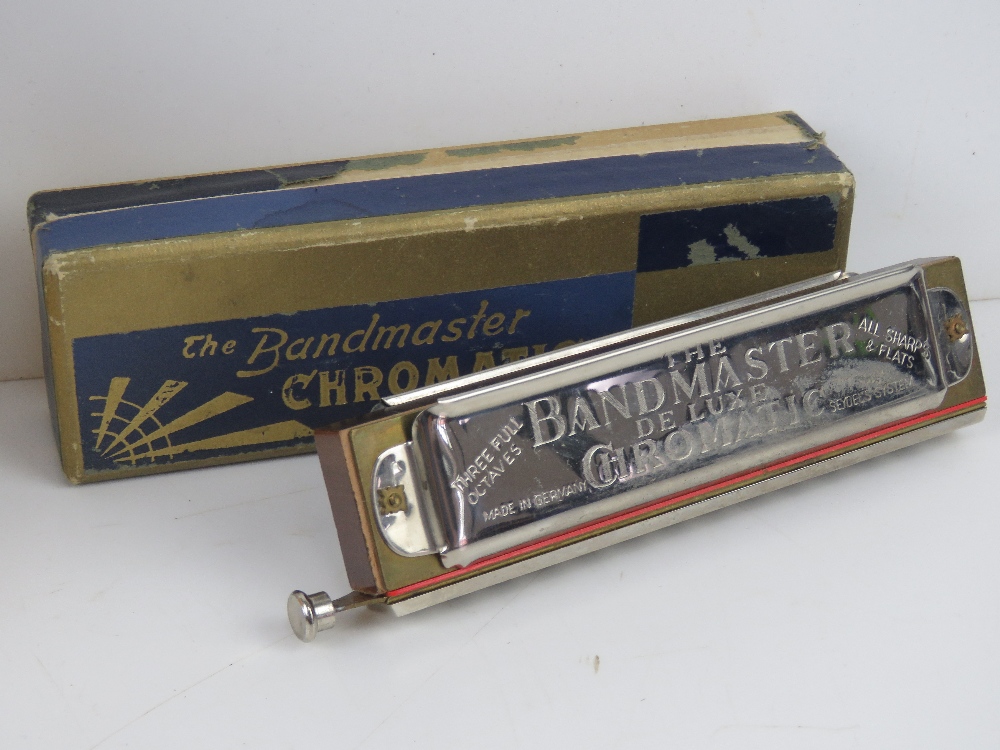 A quantity of assorted collectables including Ronson Varaflame electronic pocket lighter in box, - Image 7 of 8