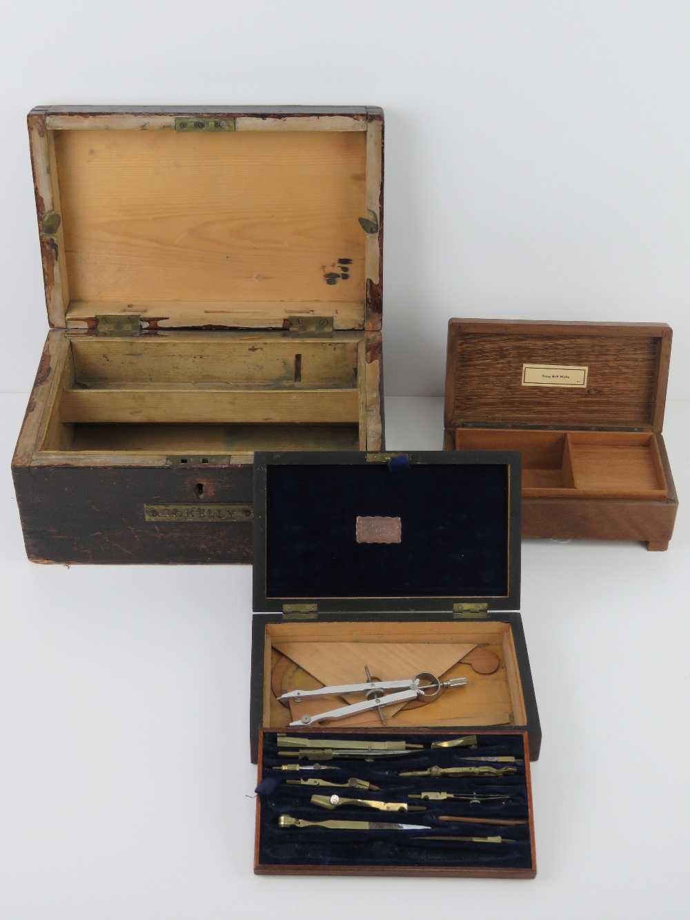 A compass set within fitted wooden box t - Image 2 of 7