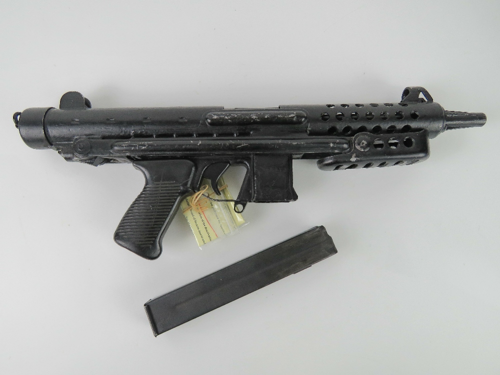 A deactivated Star Z70 9mm Sub Machine gun with moving bolt (under spring pressure), - Image 3 of 5