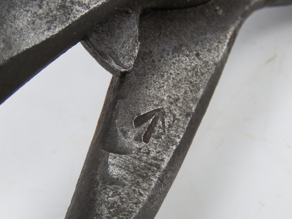 A pair of WWII British Military wire cutters having broad arrow upon and marked Washe & James - Image 3 of 4