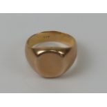 A 9ct gold signet ring, unengraved, hallmarked 375, siz L-M, 6g.