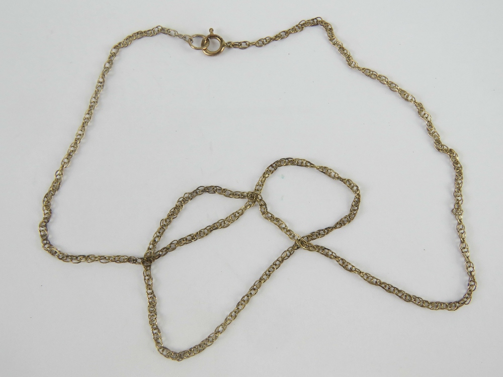 A 9ct gold double link chain necklace, hallmarked 375, 41cm in length, 1.4g.