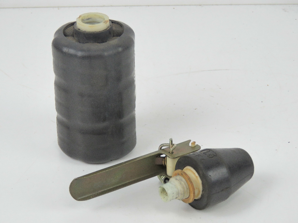 An inert French Anti Riot grenade. - Image 4 of 6