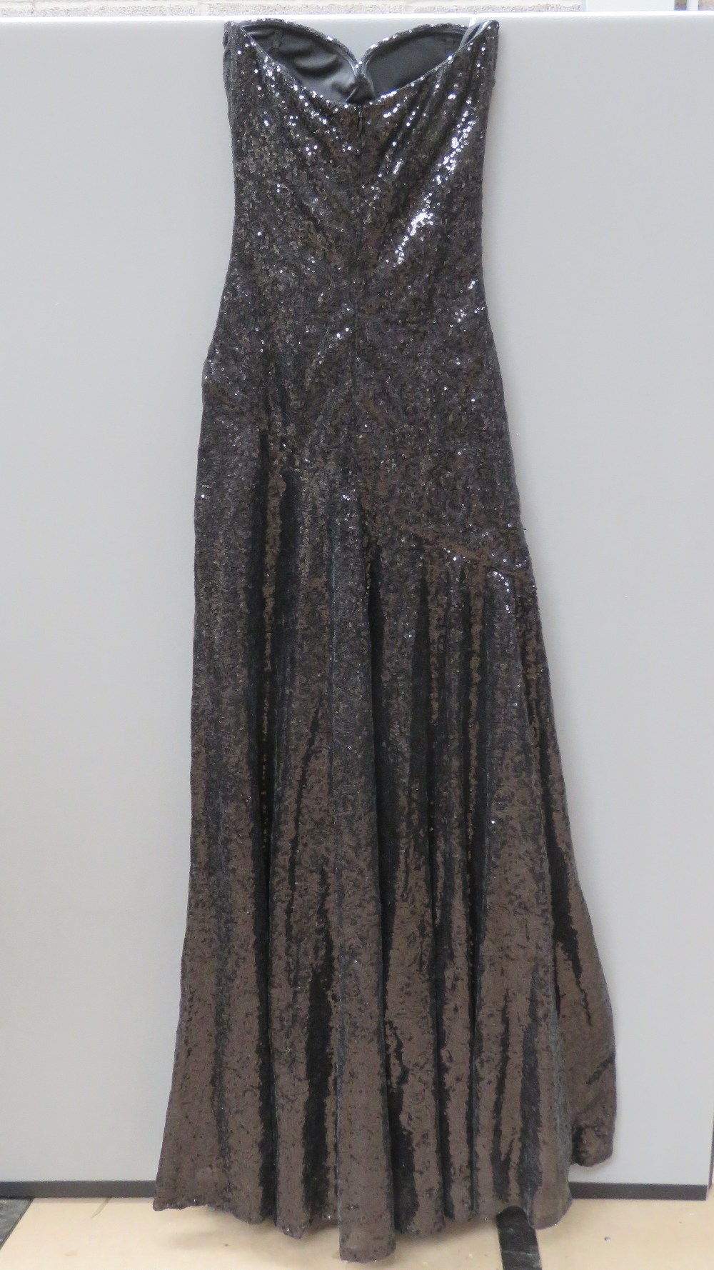 A floor length black sequin evening dres - Image 2 of 2