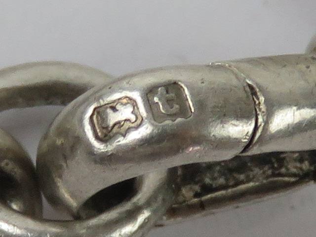 A HM silver graduated Albert chain having clasp upon, hallmarked throughout and weighing 13.2g. - Image 2 of 2