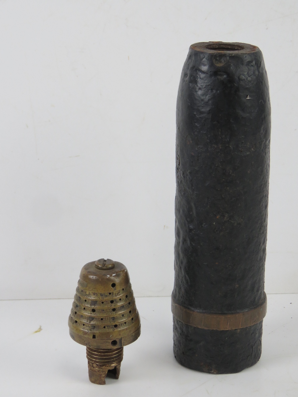 An inert WWI French 75mm Anti-Aircraft Round with unfired drive band. - Image 2 of 4