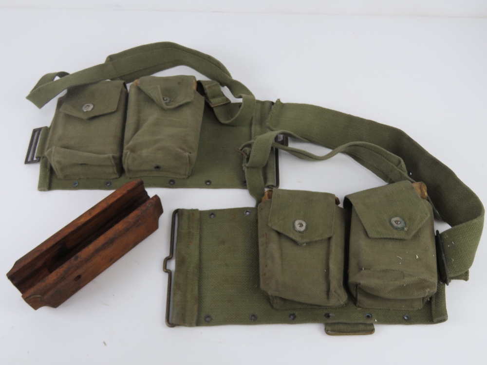 Four US BAR magazines in canvas pouch, un-issued, with BAR wooden foregrip. - Image 2 of 4