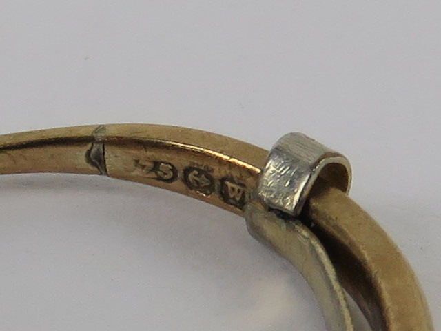 Two 9ct gold rings, each hallmarked 375, one having three illusion set diamonds size O-P, - Image 3 of 3