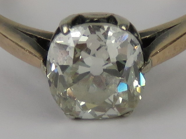 A superb 1.55ct solitaire cushion cut natural diamond ring having AnchorCert certificate (1. - Image 3 of 7