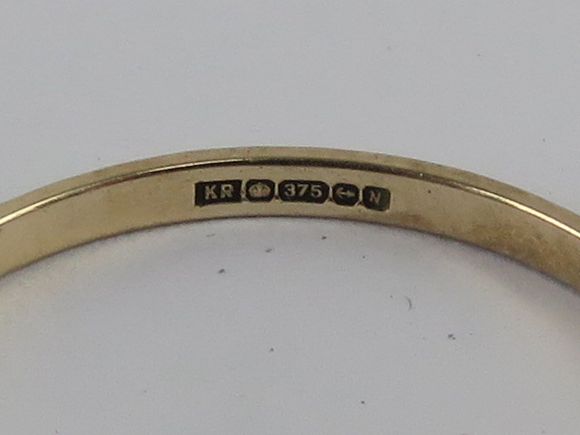 Two 9ct gold rings, each hallmarked 375, one having three illusion set diamonds size O-P, - Image 2 of 3