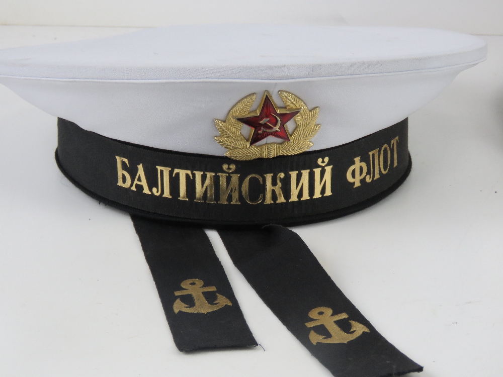 A Russian Baltic Fleet Sailors hat, together with a German WWII M43 Cap size 59, - Image 3 of 5