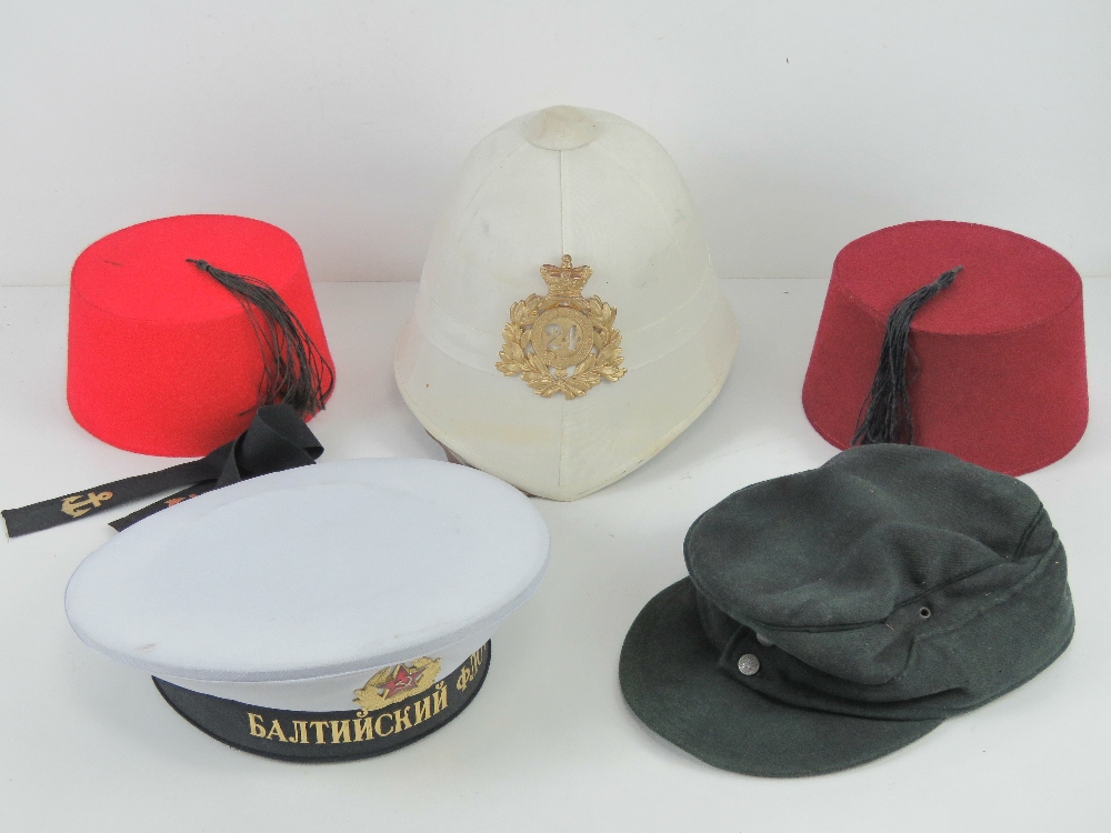 A Russian Baltic Fleet Sailors hat, together with a German WWII M43 Cap size 59,