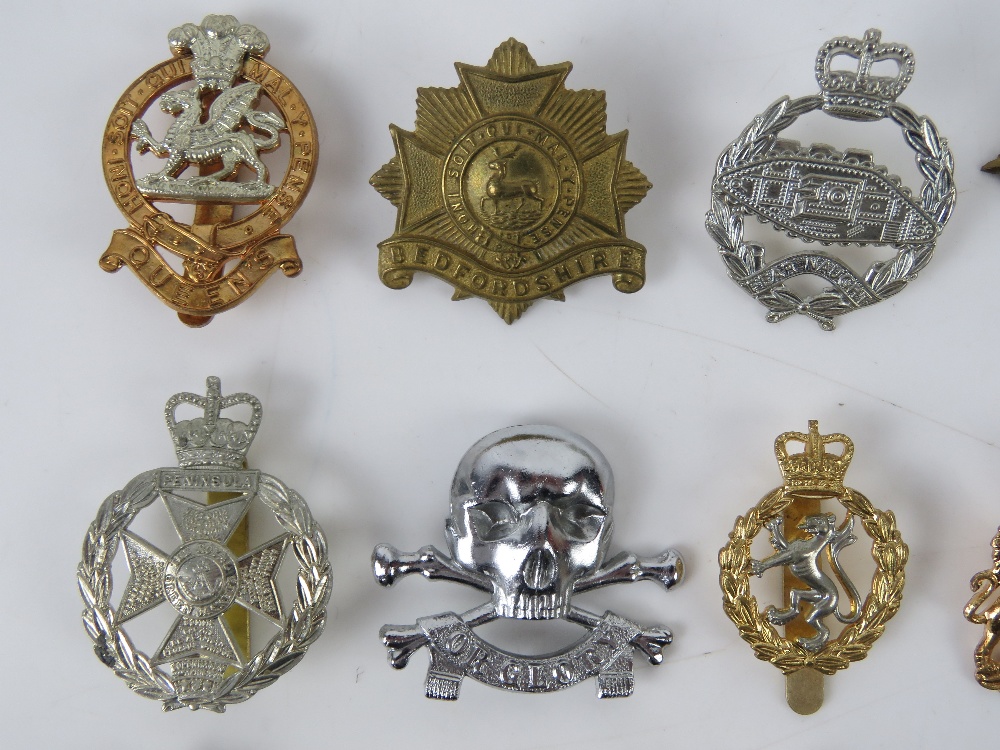 A quantity of assorted British regiment cap/helmet badges, approx 20 items inc; Bedfordshire, - Image 2 of 6