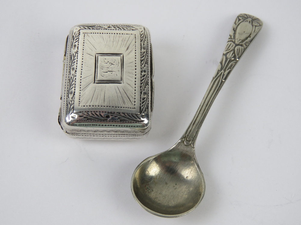 A George III silver gilt vinaigrette hallmarked Birmingham 1817 with makers mark for John Shaw,