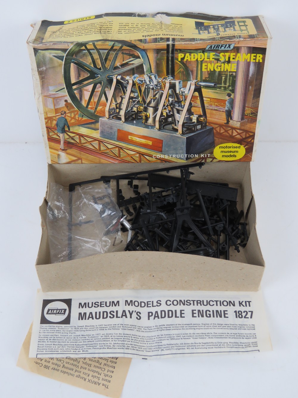A vintage Airfix Paddle Steamer Engine kit, Series 6, motorised museum models.