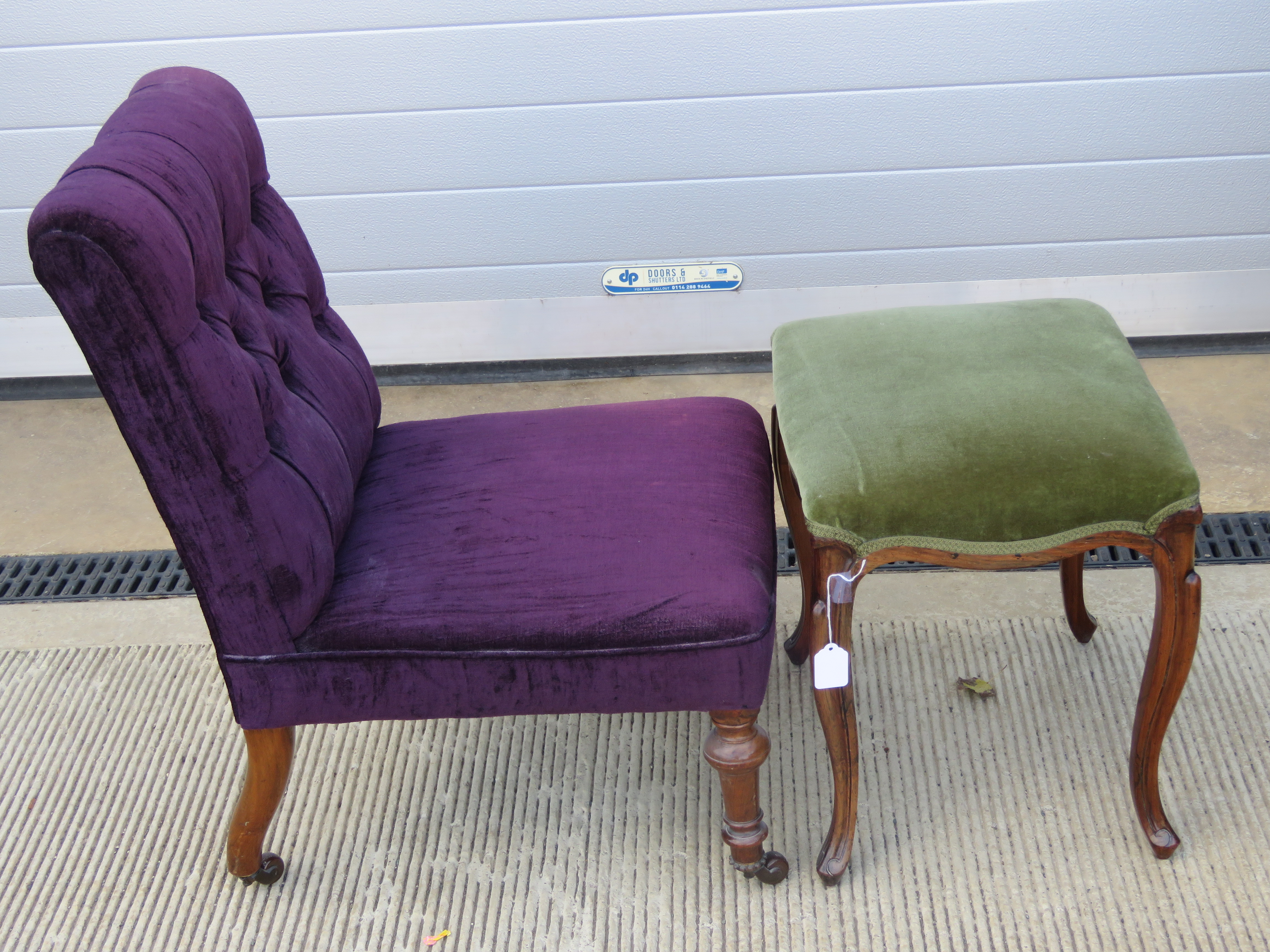 A single four legged upholstered stool raised over slender shaped legs together with a button back - Image 4 of 4