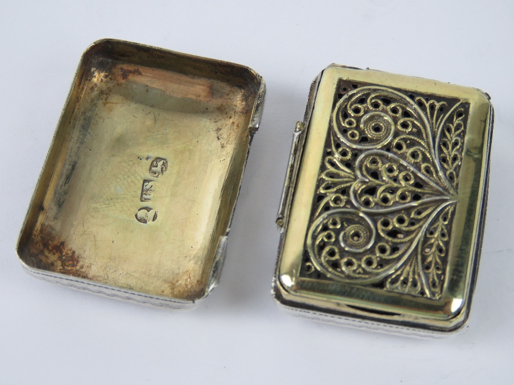 A George III silver gilt vinaigrette hallmarked Birmingham 1817 with makers mark for John Shaw, - Image 2 of 7