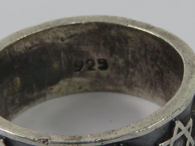 A 925 silver ring having continuous Star - Image 2 of 2