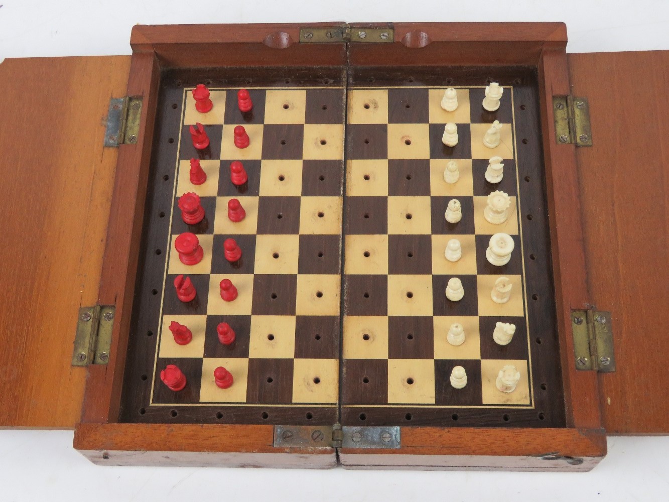 A Whittington style portable chess set with red stained and natural bone pieces, board 22. - Image 2 of 5