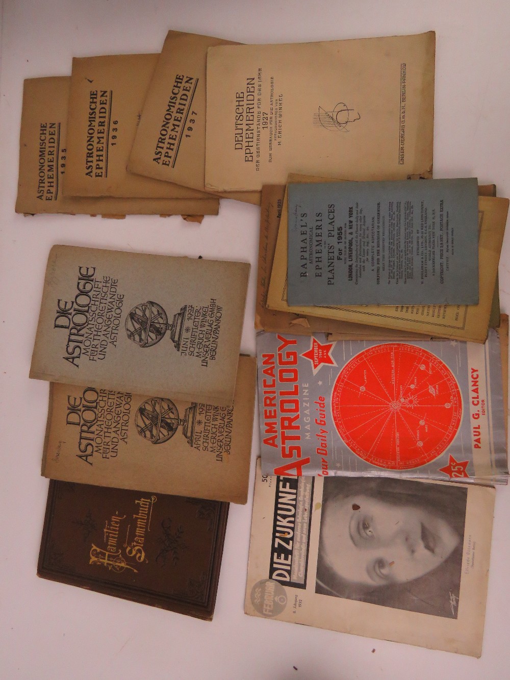 A quantity of assorted Astrological and Astrology books and pamphlets c1930-1950s inc some in - Image 5 of 6