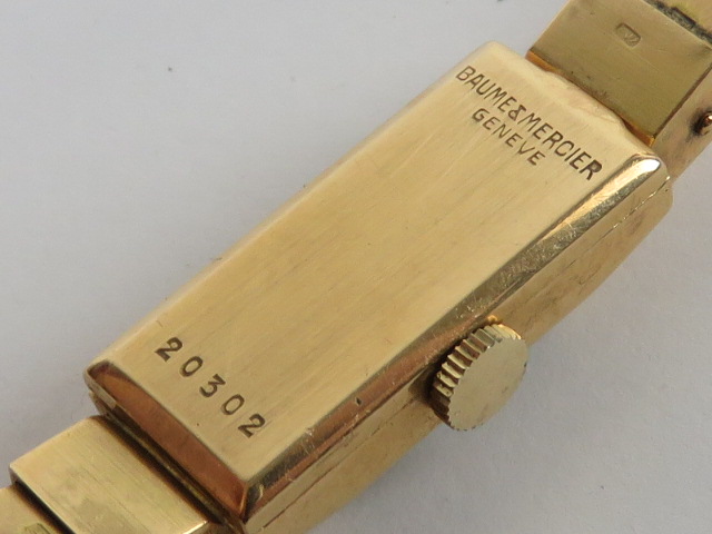 An 18ct gold Baume & Mercier hinged bangle wristwatch c1970s, hallmarked 750, - Image 3 of 5