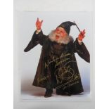 Warwick Davis autograph; a hand signed F