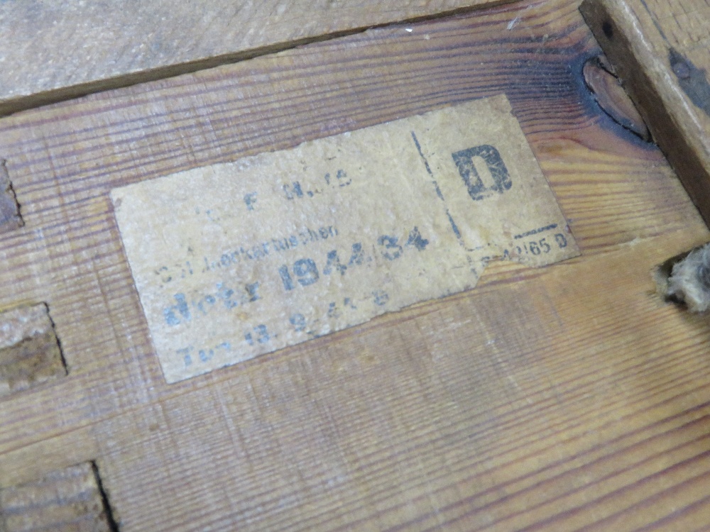 A German LEFH wooden ammunition crate with handle and labels. Dated 1944. - Image 7 of 7