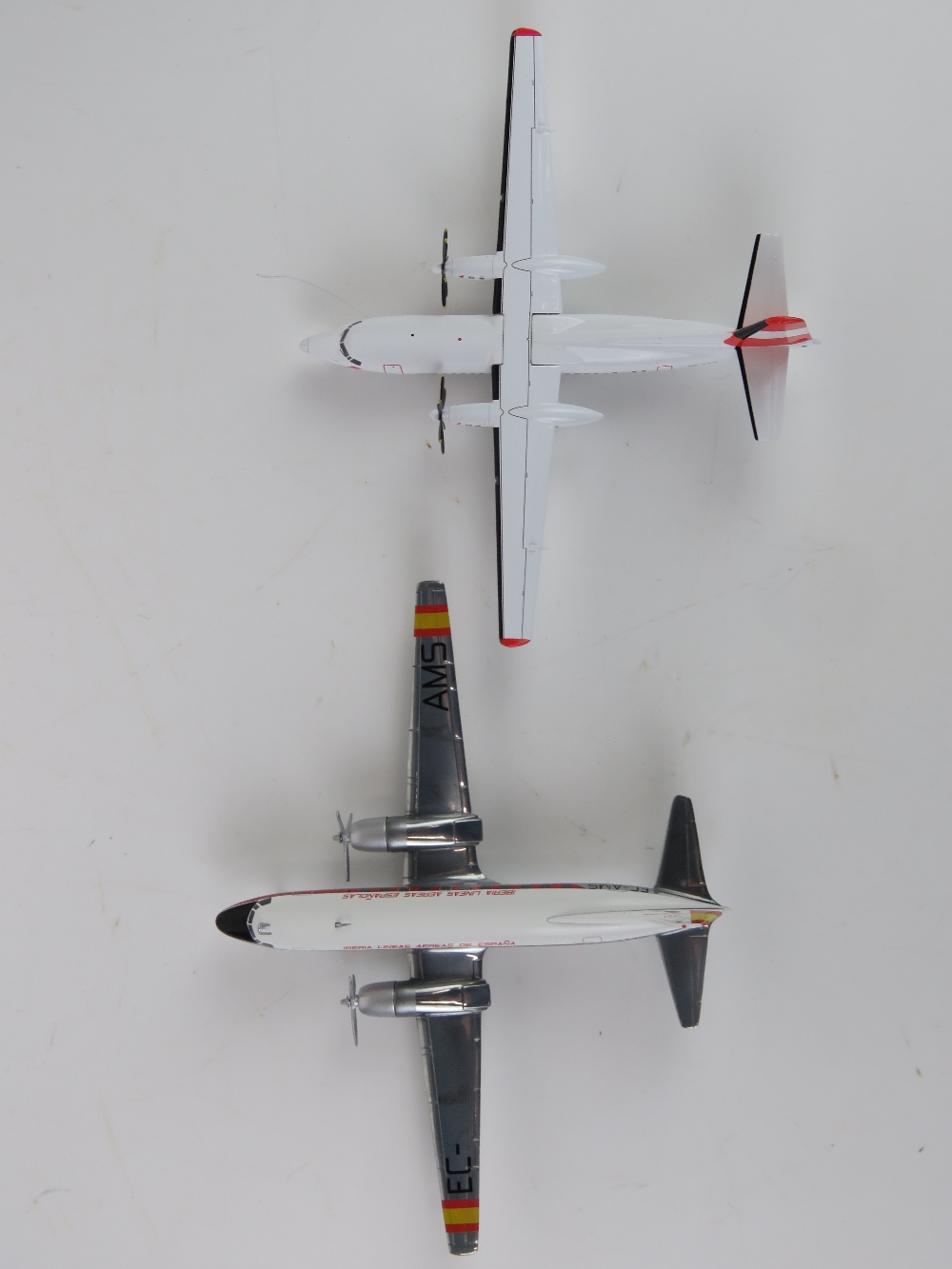 Four 1/200 scale model aircraft by Herpa - Image 3 of 6