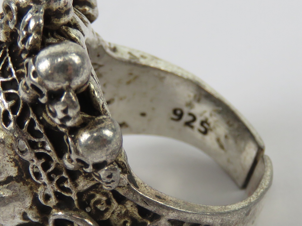 An Asian Death God ring having skull cro - Image 3 of 3