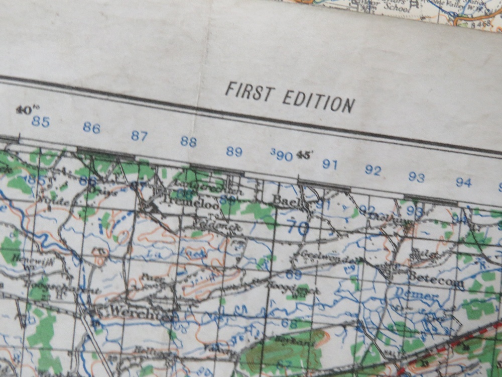 A quantity of assorted paper maps inc some 1940 War Revision sheets for Tunbridge Wells and - Image 10 of 11