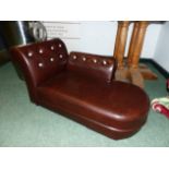 A SMALL CHILDS ANTIQUE STYLE CHAISE LOUNGE / DAYBED