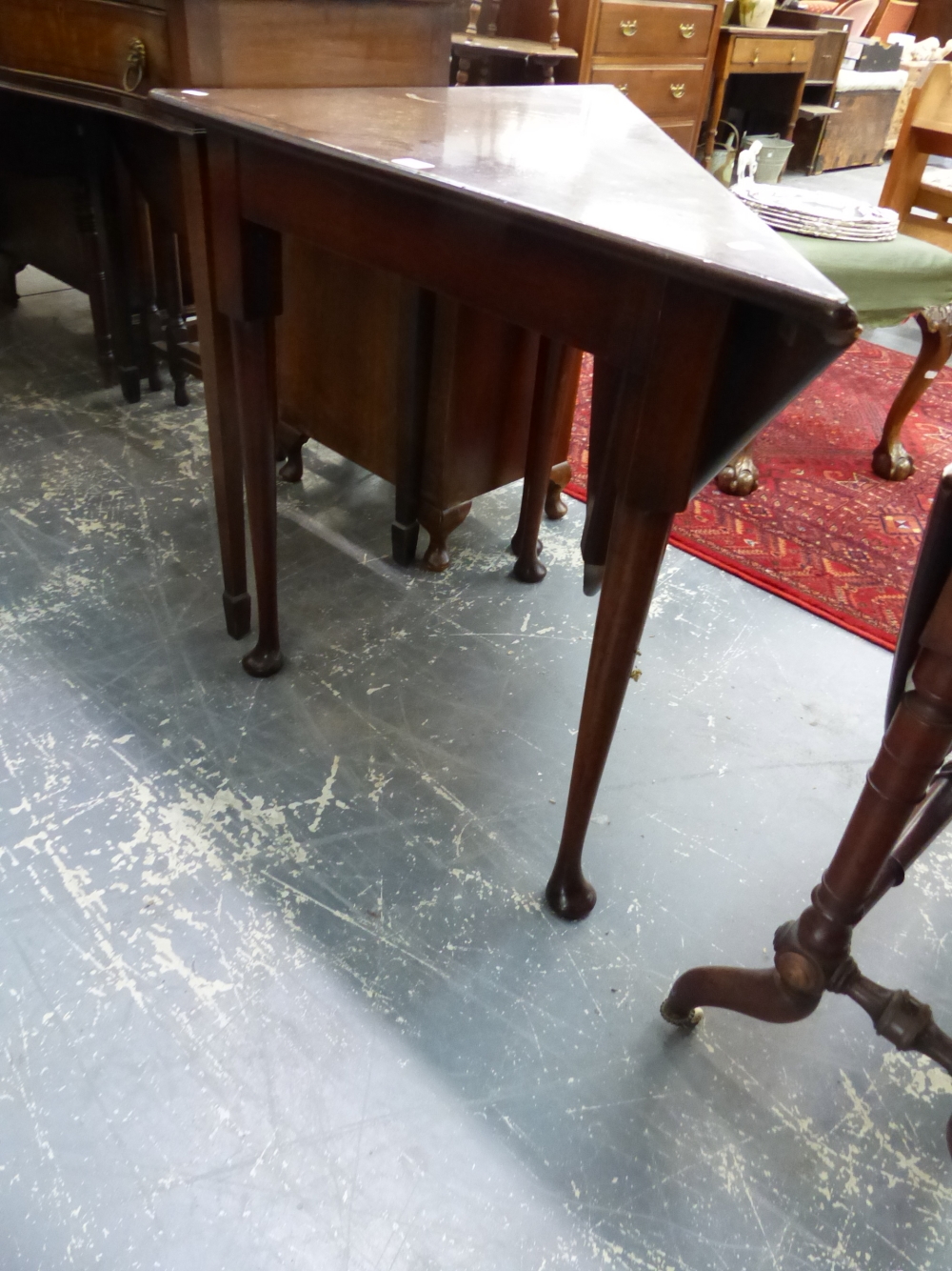 A 19th C. MAHOGANY FOLD OVER CORNER TABLE AND A GEORGIAN STYLE CABRIOLE LEGGED STOOL. - Image 4 of 5