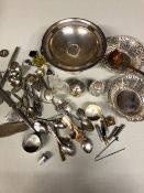 A COLLECTION OF HALLMARKED SILVER AND WHITE METAL AND COLLECTABLES TO INCLUDE A SILVER TAZZA, ROSE