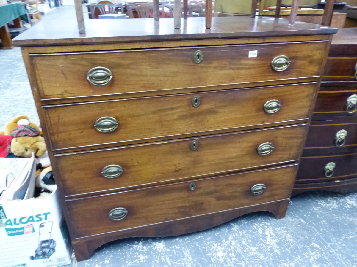 AN EARLY 19th C. MAHOGANY CHEST OF FOUR GRADUATED DRAWERS. - Image 3 of 9