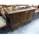 AN 18th C. OAK MULE CHEST.